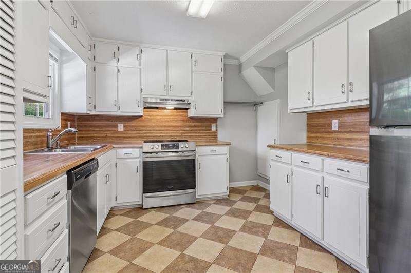 3325 Holly Stand Court Loganville - Photo 14