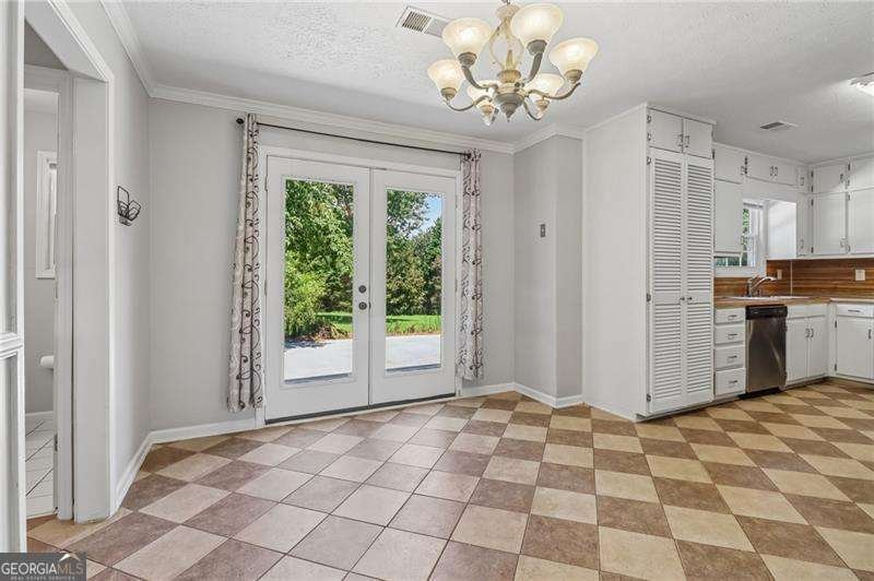 3325 Holly Stand Court Loganville - Photo 8
