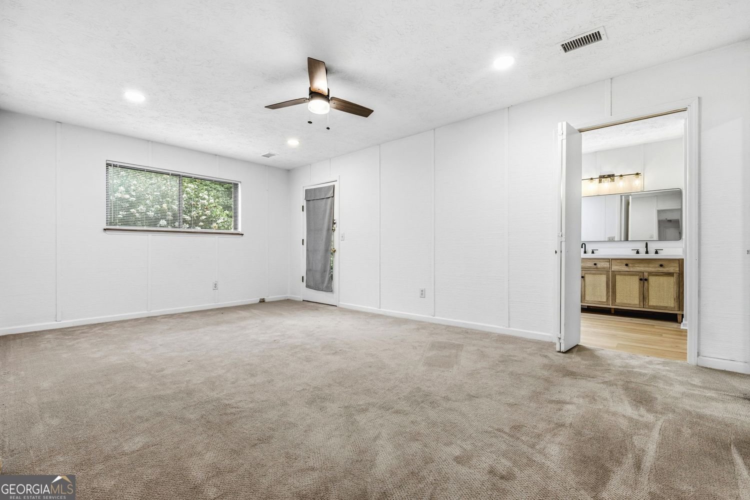 4759 Mockernut Court Lilburn - Photo 20