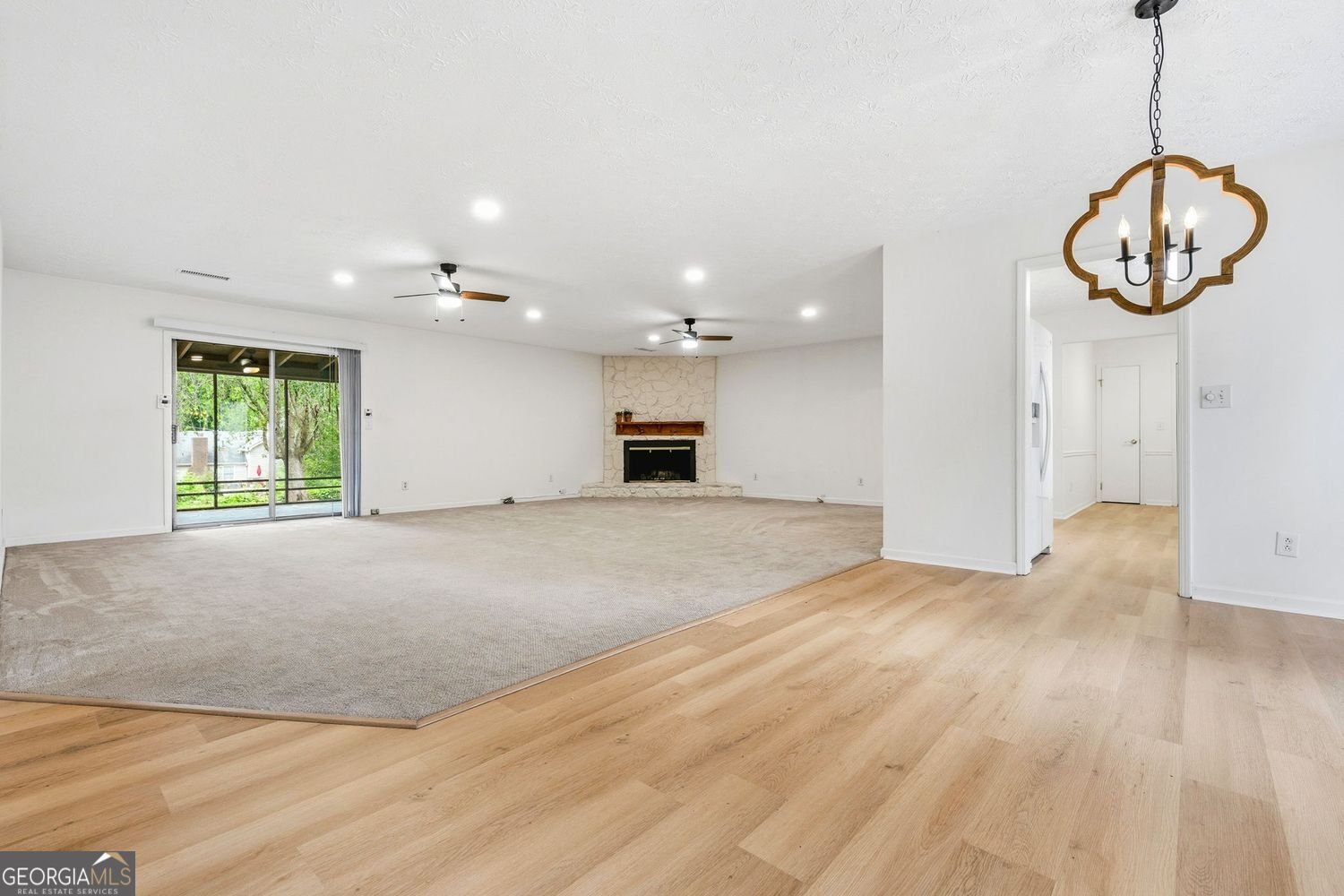 4759 Mockernut Court Lilburn - Photo 6