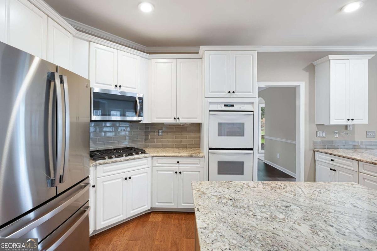 1170 Parkview Lane Kennesaw - Photo 7