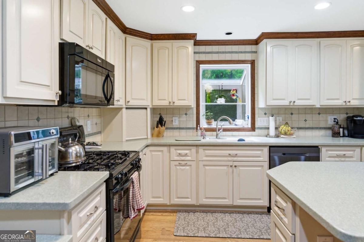 3609 Hermitage Drive Berkeley Lake - Photo 13