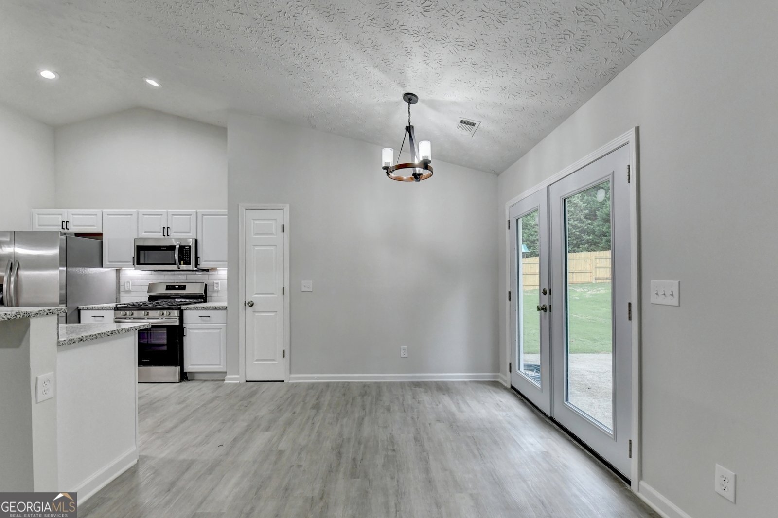 437 Crested View Drive Loganville - Photo 18