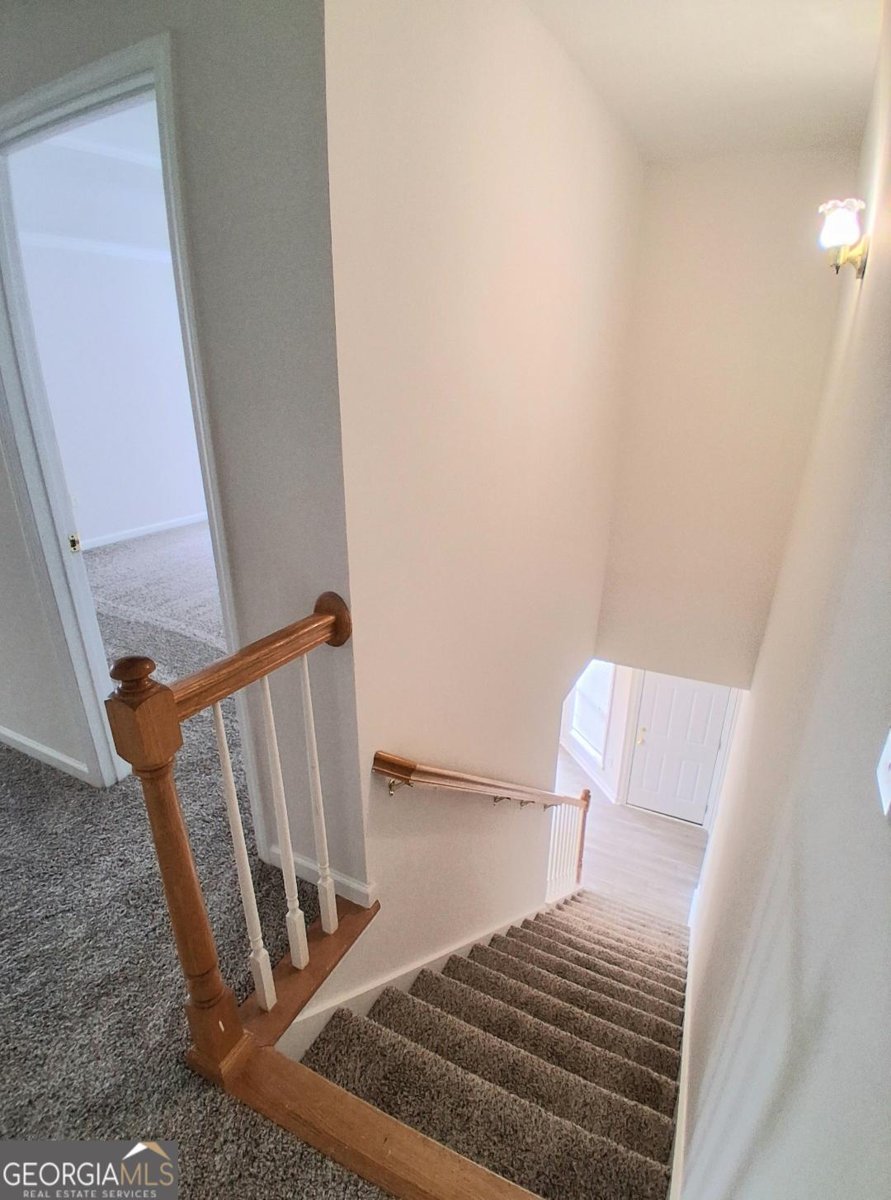 140 Dearing Woods Way Covington - Photo 21