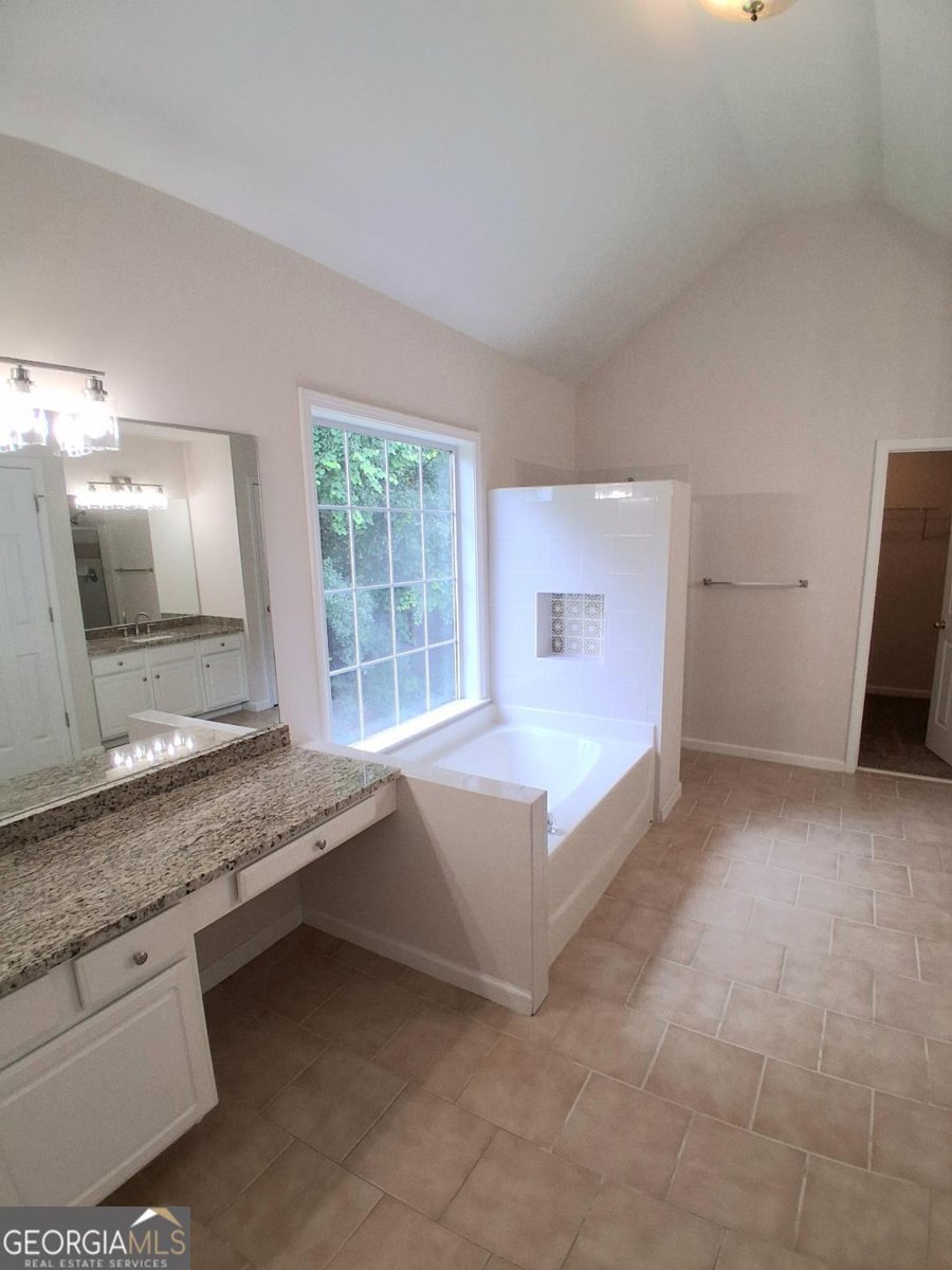 140 Dearing Woods Way Covington - Photo 35
