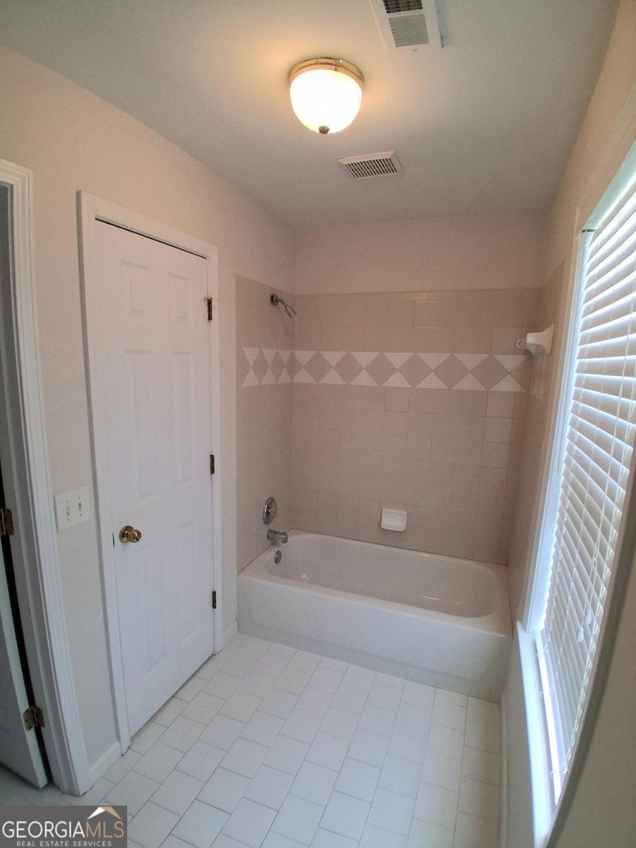 140 Dearing Woods Way Covington - Photo 52