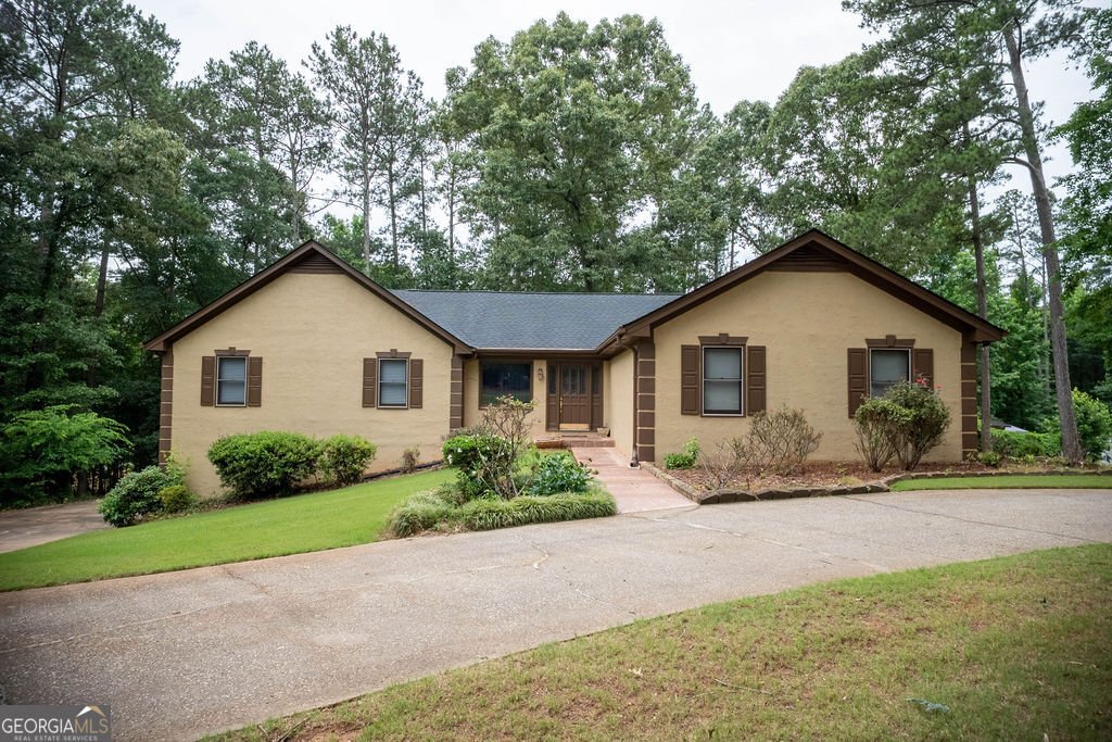 125 Emerald Drive McDonough - main photo