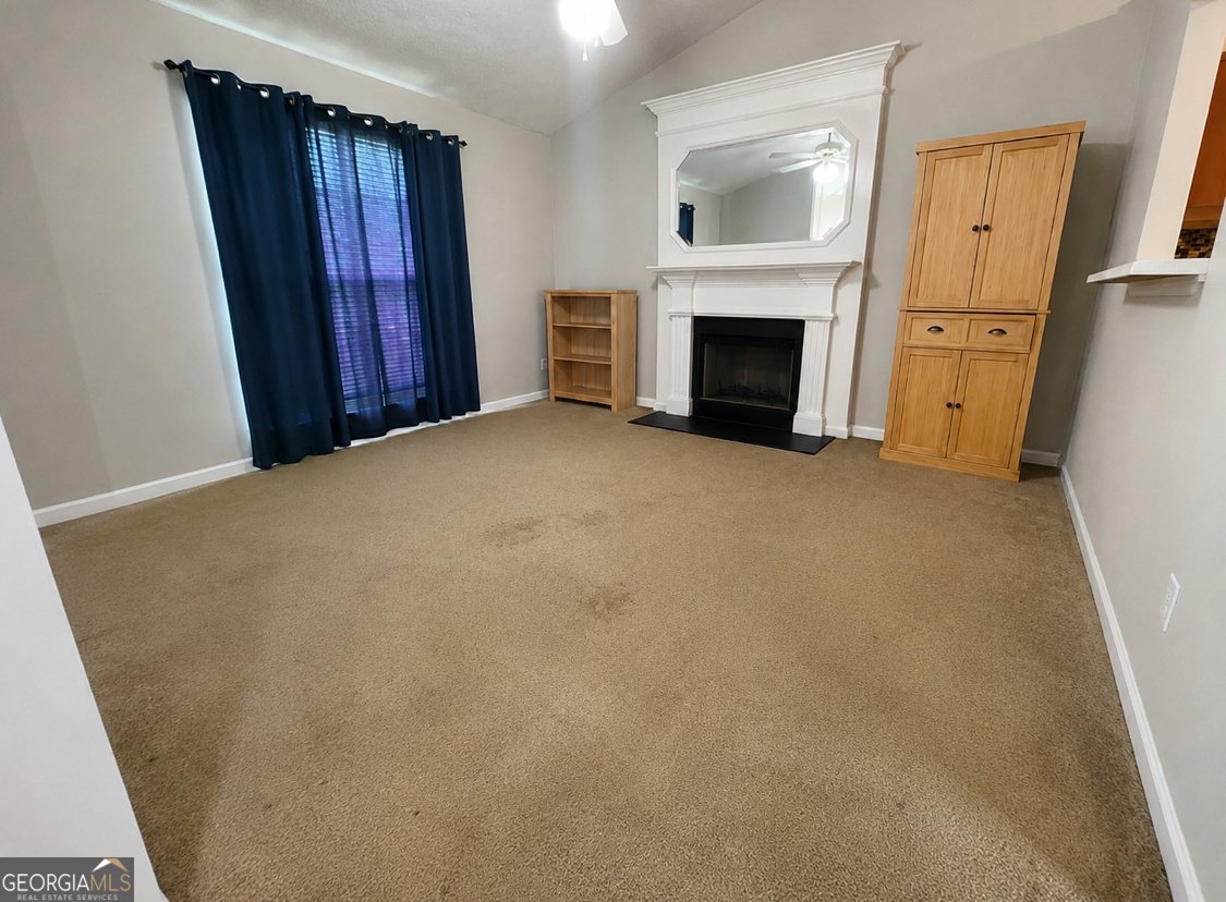 828 Tradd Court Stone Mountain - Photo 8