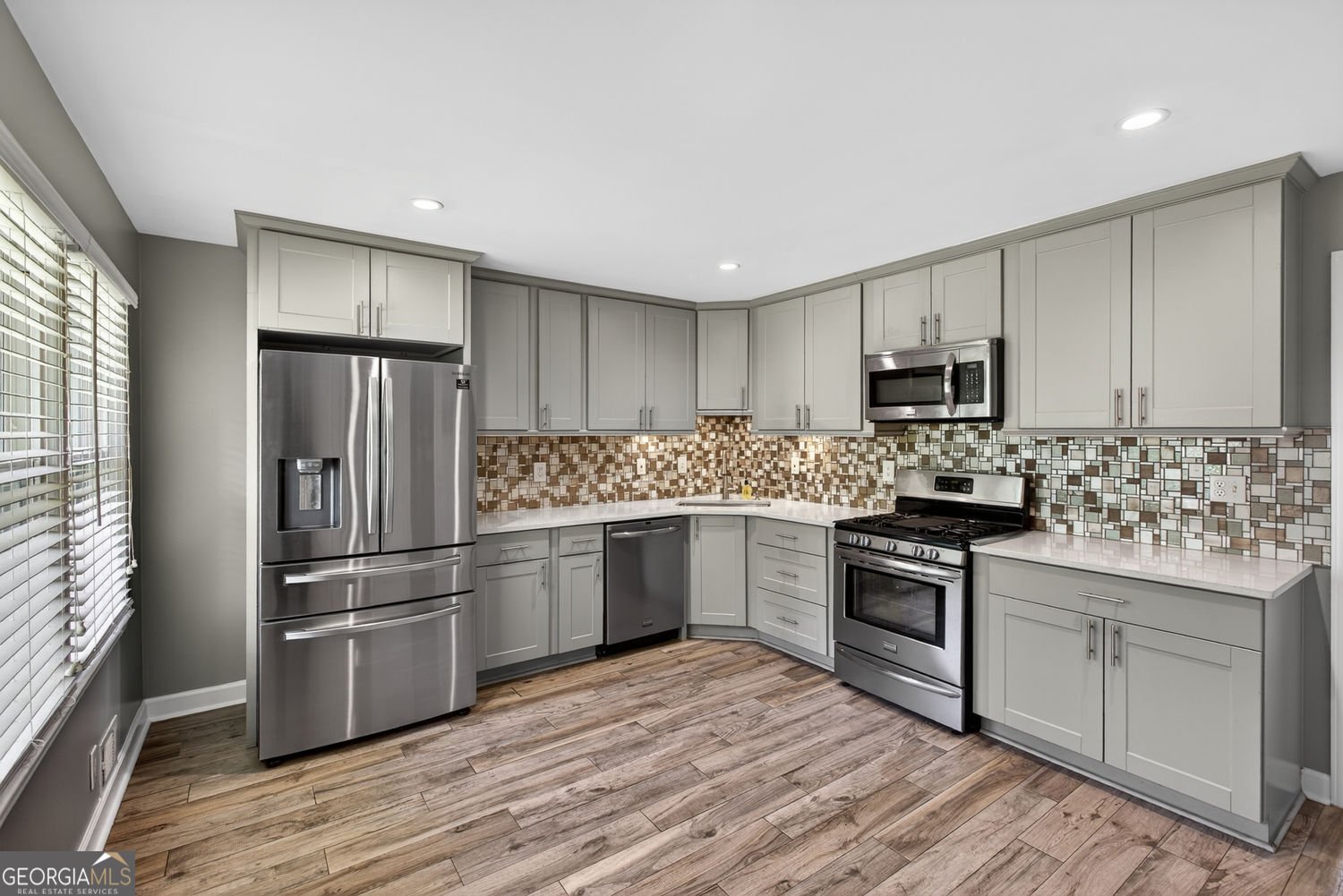 3954 Honeysuckle Lane Conley - Photo 18