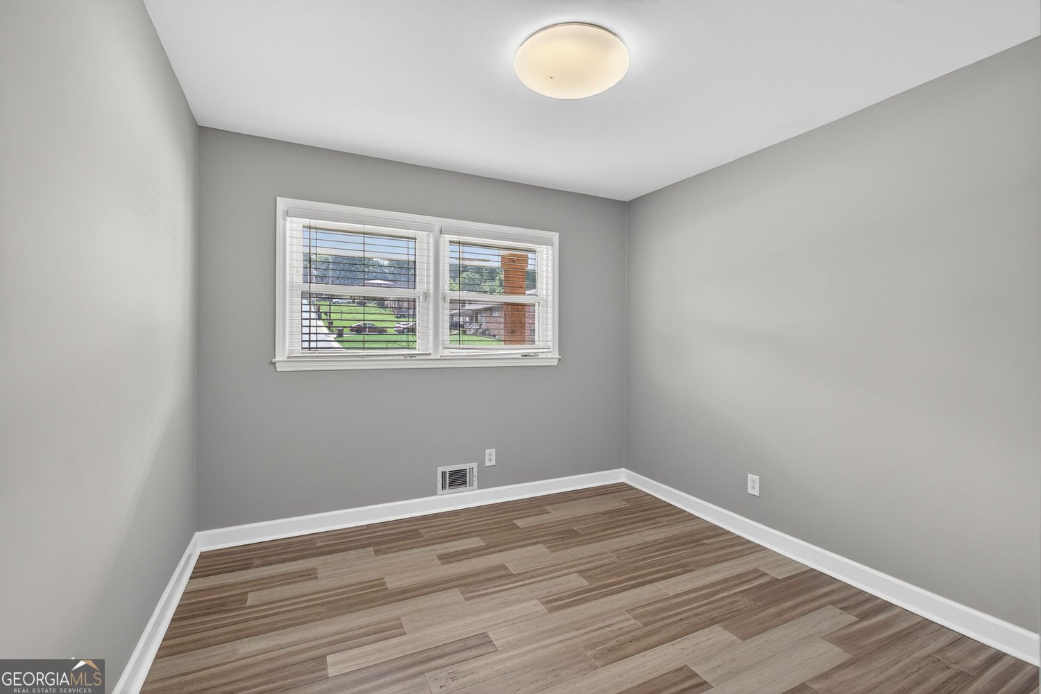 3954 Honeysuckle Lane Conley - Photo 9