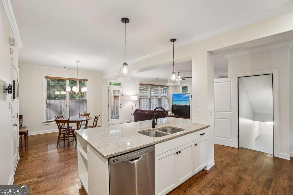 555 Glenaire Walk Atlanta - Photo 11
