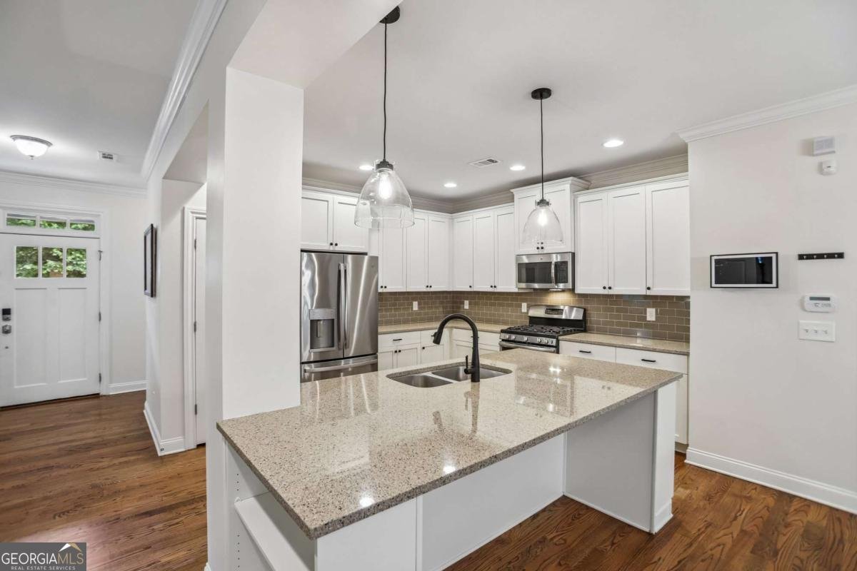 555 Glenaire Walk Atlanta - Photo 12