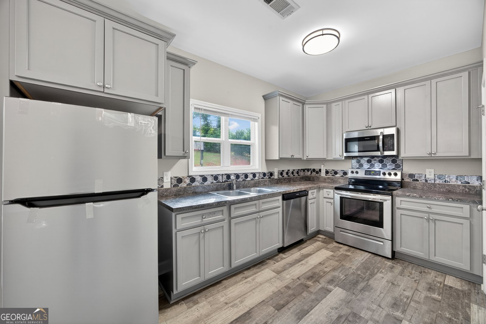 135 Saw Mill Court Thomaston - Photo 6