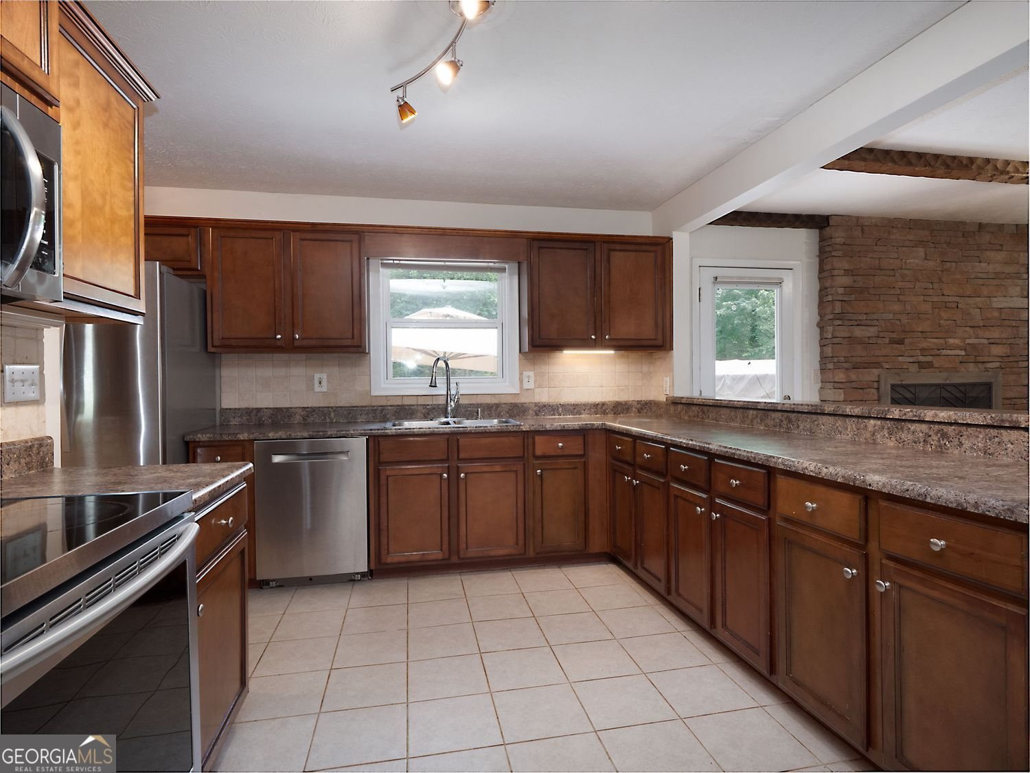 6178 Lullwater Drive Douglasville - Photo 7