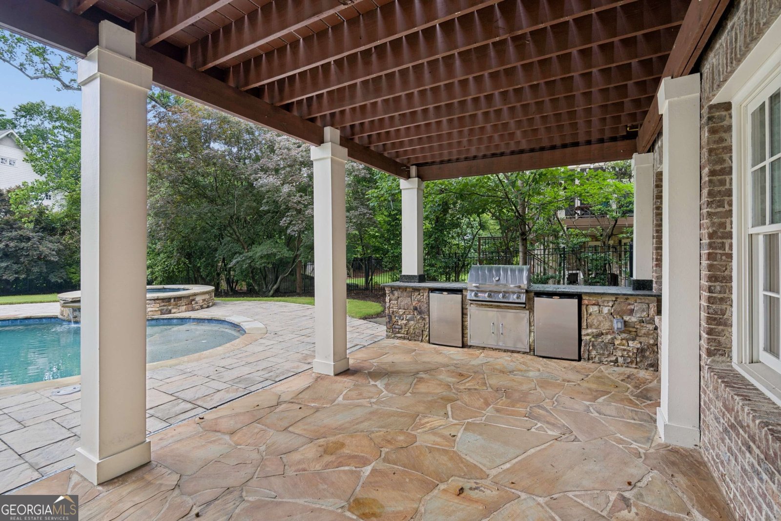 1740 Doncaster Drive Atlanta - Photo 7