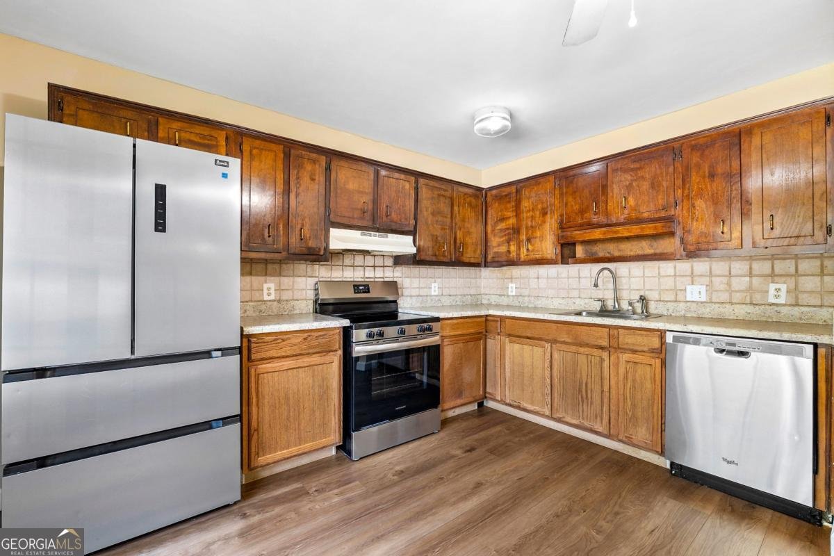 4632 Wyck Court Buford - Photo 12