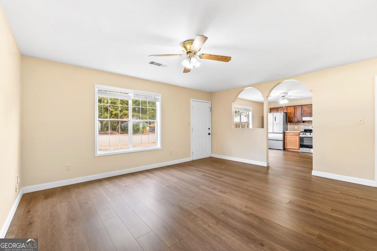 4632 Wyck Court Buford - Photo 6