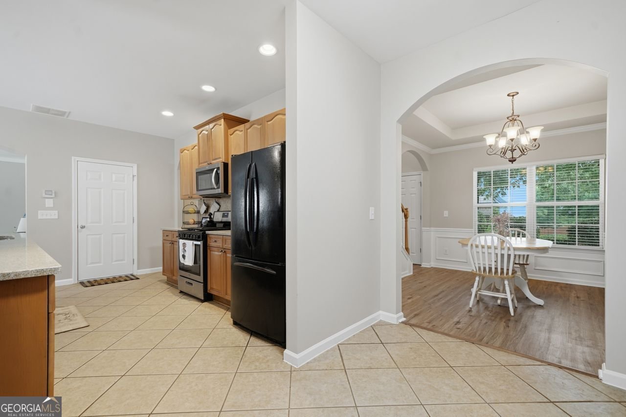 6605 Flagstone Court Cumming - Photo 8