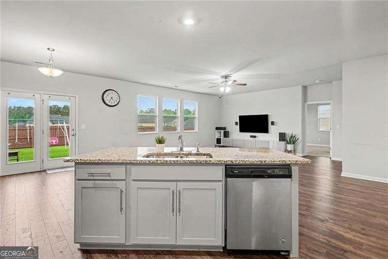 3858 Sweet Iris Circle Loganville - Photo 7