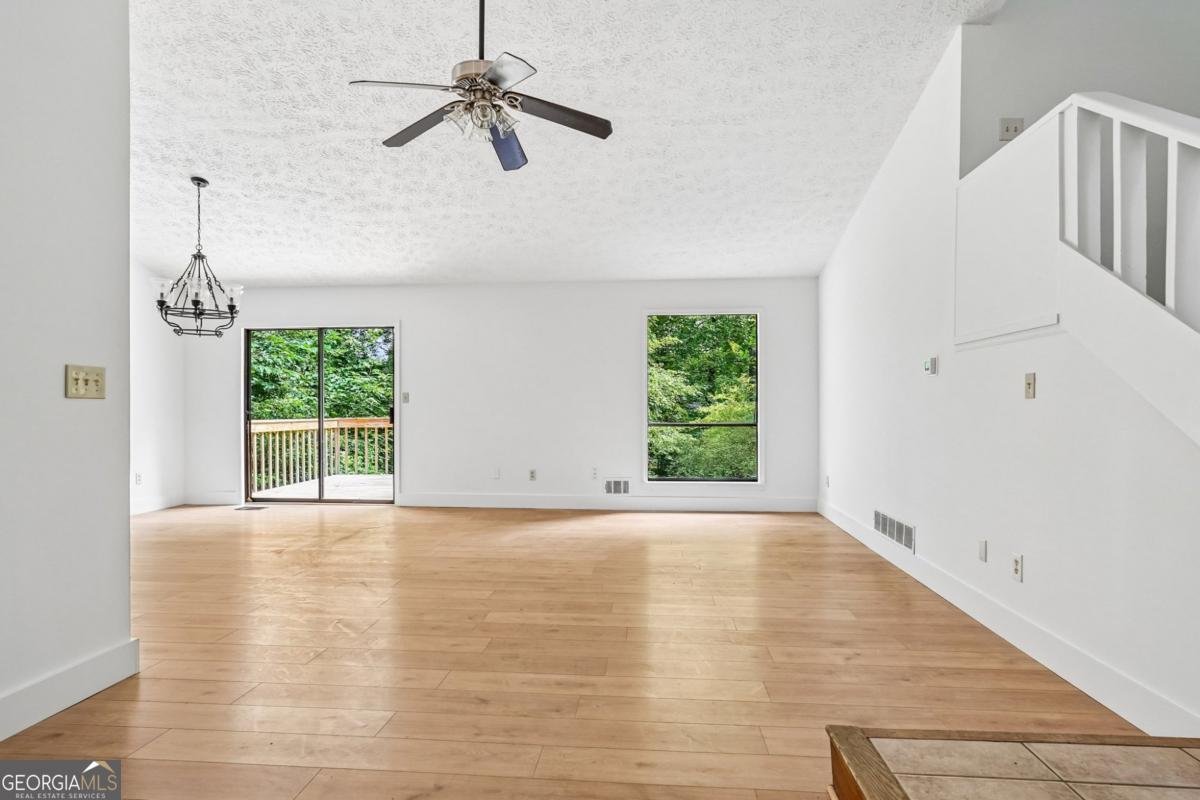 2550 Big Oaks Drive Marietta - Photo 10