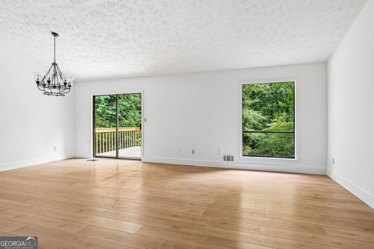 2550 Big Oaks Drive Marietta - Photo 11