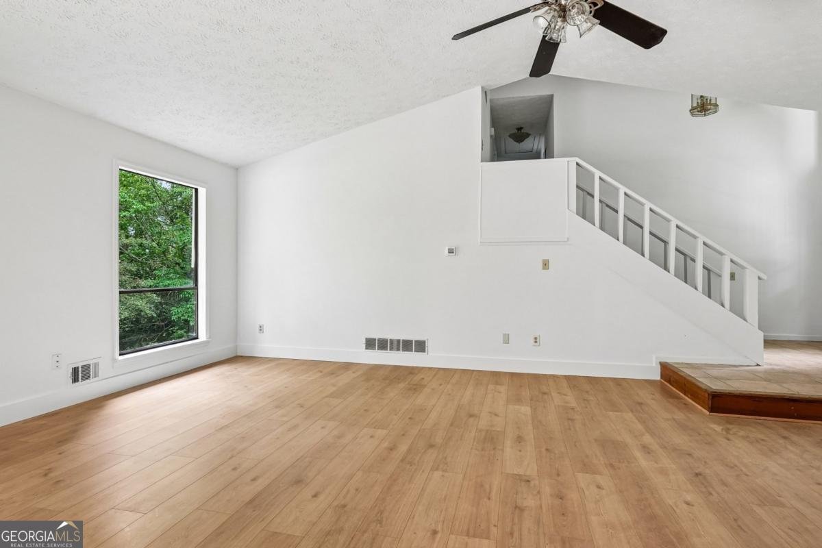 2550 Big Oaks Drive Marietta - Photo 12