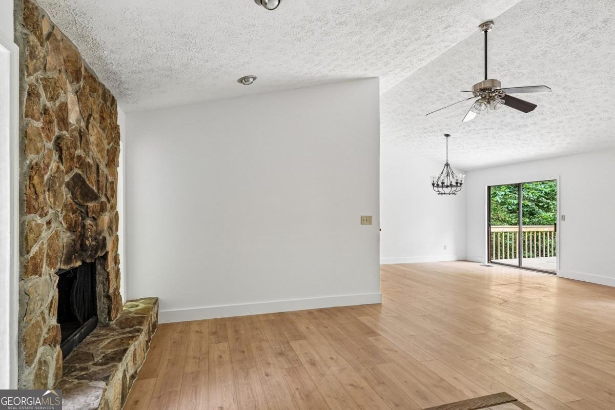 2550 Big Oaks Drive Marietta - Photo 6