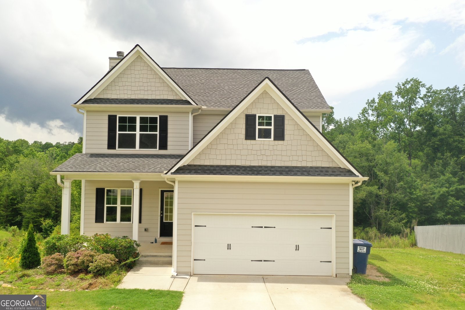 987 Soapstone Drive Cornelia - main photo