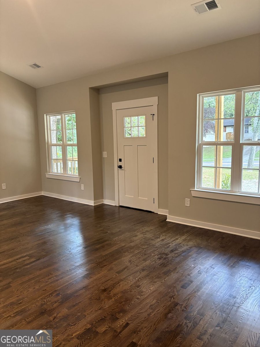 629 Rountree Road Riverdale - Photo 6