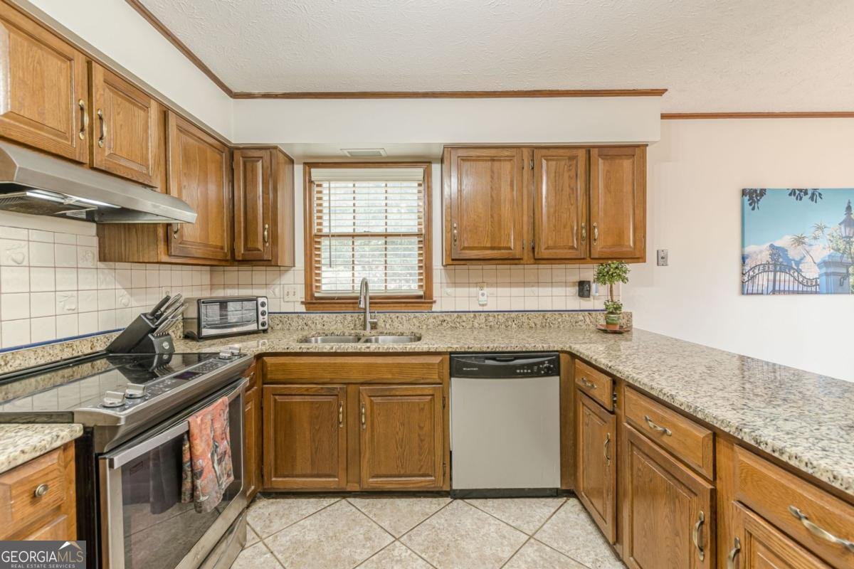 3811 Holy Cross Court Decatur - Photo 8