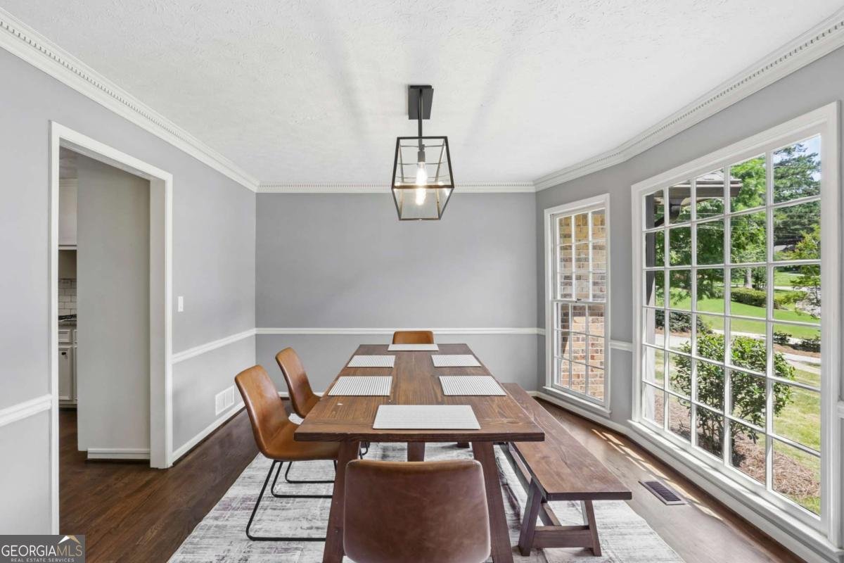 3869 Allenhurst Drive Peachtree Corners - Photo 6