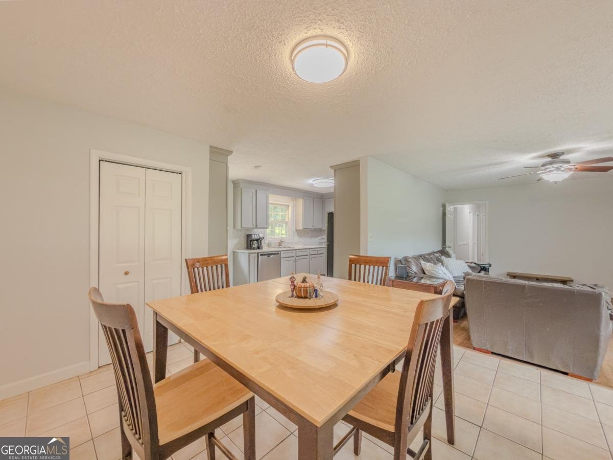 880 Virginia Court Conyers - Photo 9