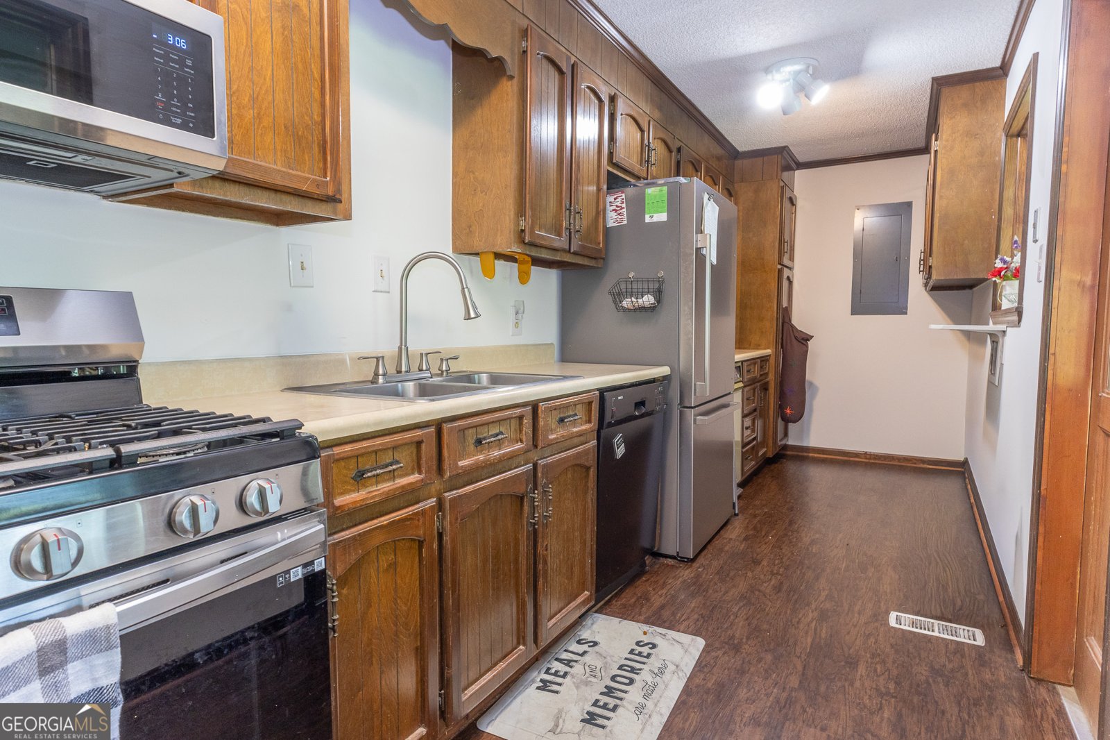 4964 Kathryn Drive Macon - Photo 10