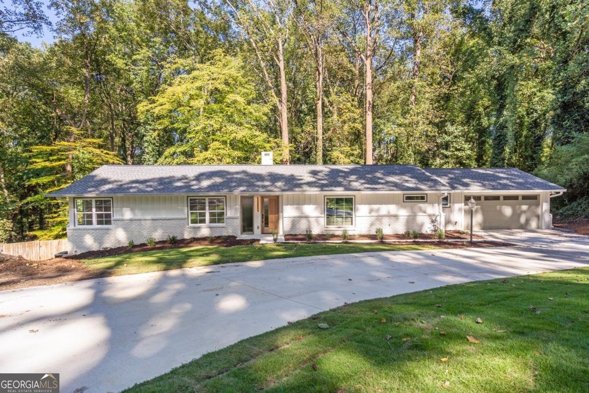 4955 Powers Ferry Road Atlanta - main photo