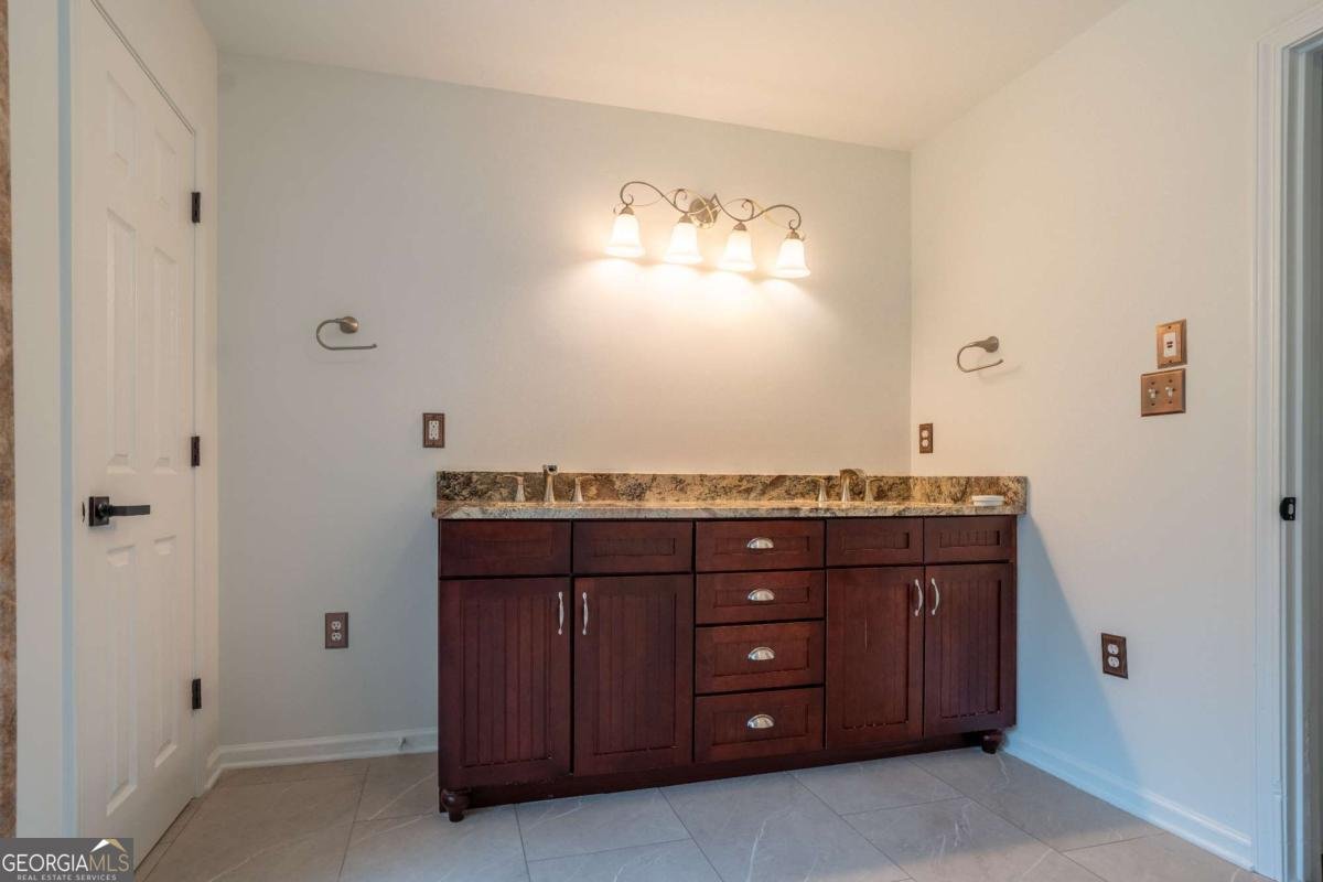 5485 Twin Oak Dr Douglasville - Photo 15
