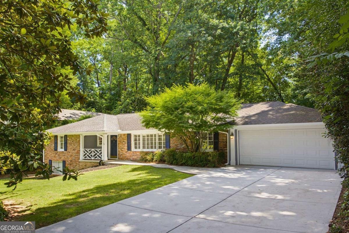 6651 Castleton Drive Atlanta - main photo