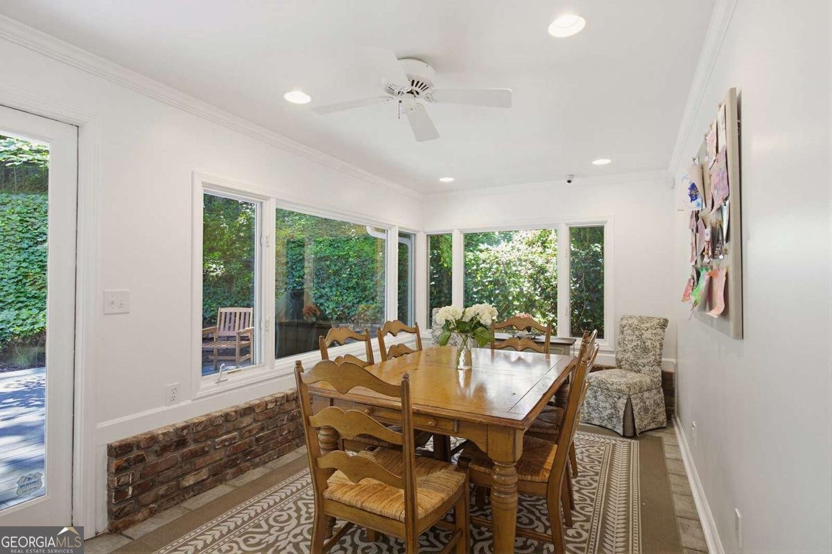 6651 Castleton Drive Atlanta - Photo 10