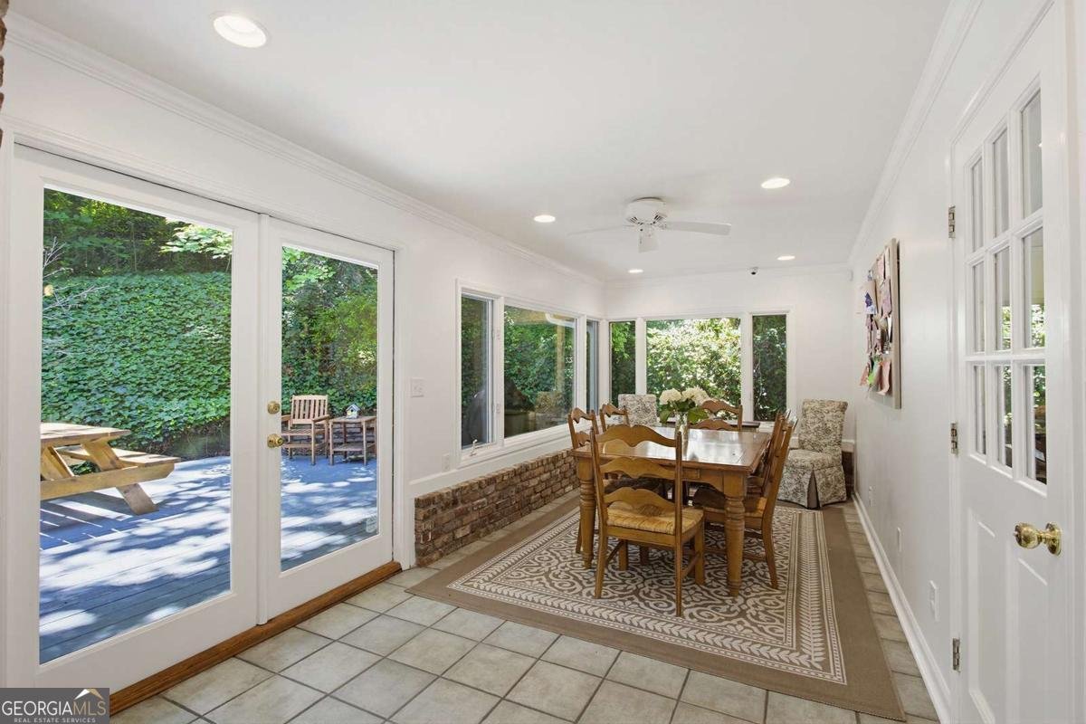 6651 Castleton Drive Atlanta - Photo 11