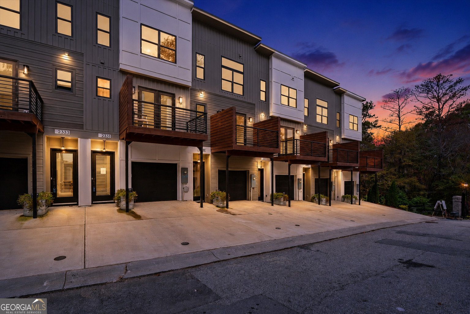 2329 Mason Drive Atlanta - main photo