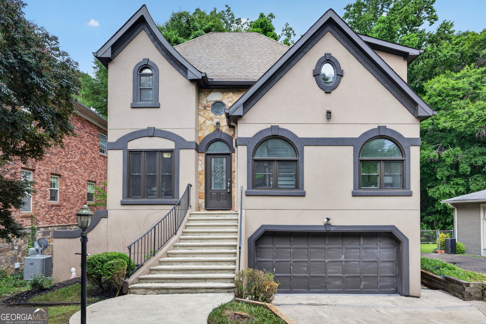 1419 Cartecay Drive Brookhaven - main photo