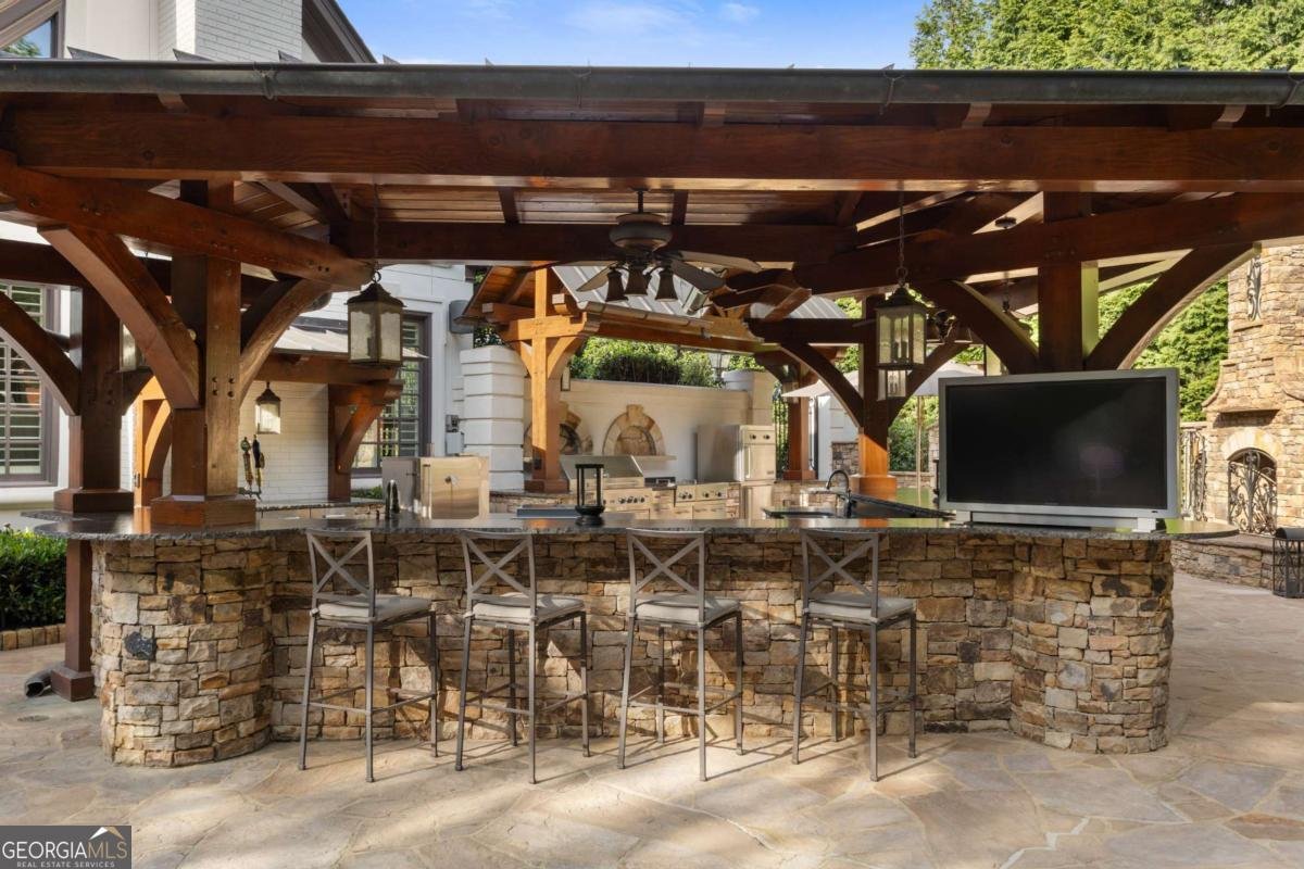 3745 Hedgecliff Court Alpharetta - Photo 11