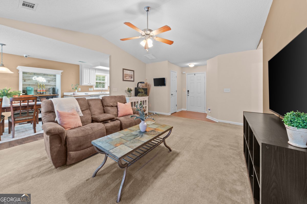 484 Canoe Court Statham - Photo 27