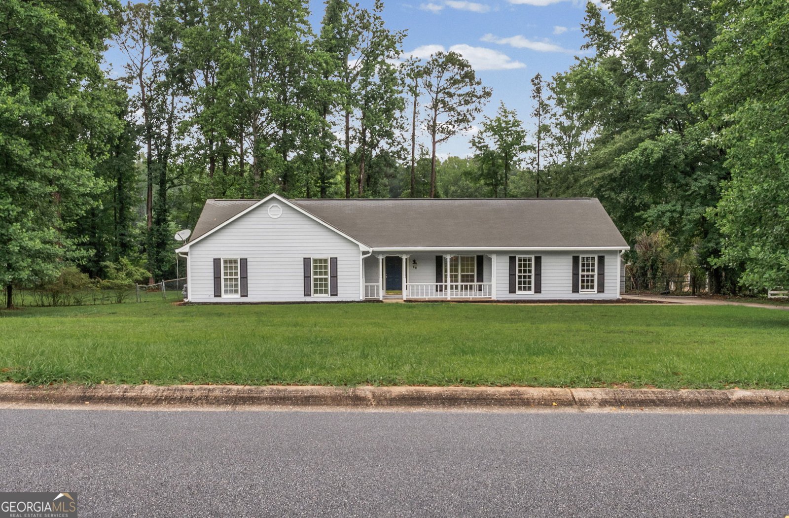 60 London Lane Sharpsburg - main photo