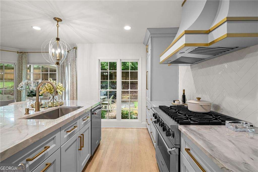 231 Red Oak Lane Alpharetta - Photo 8