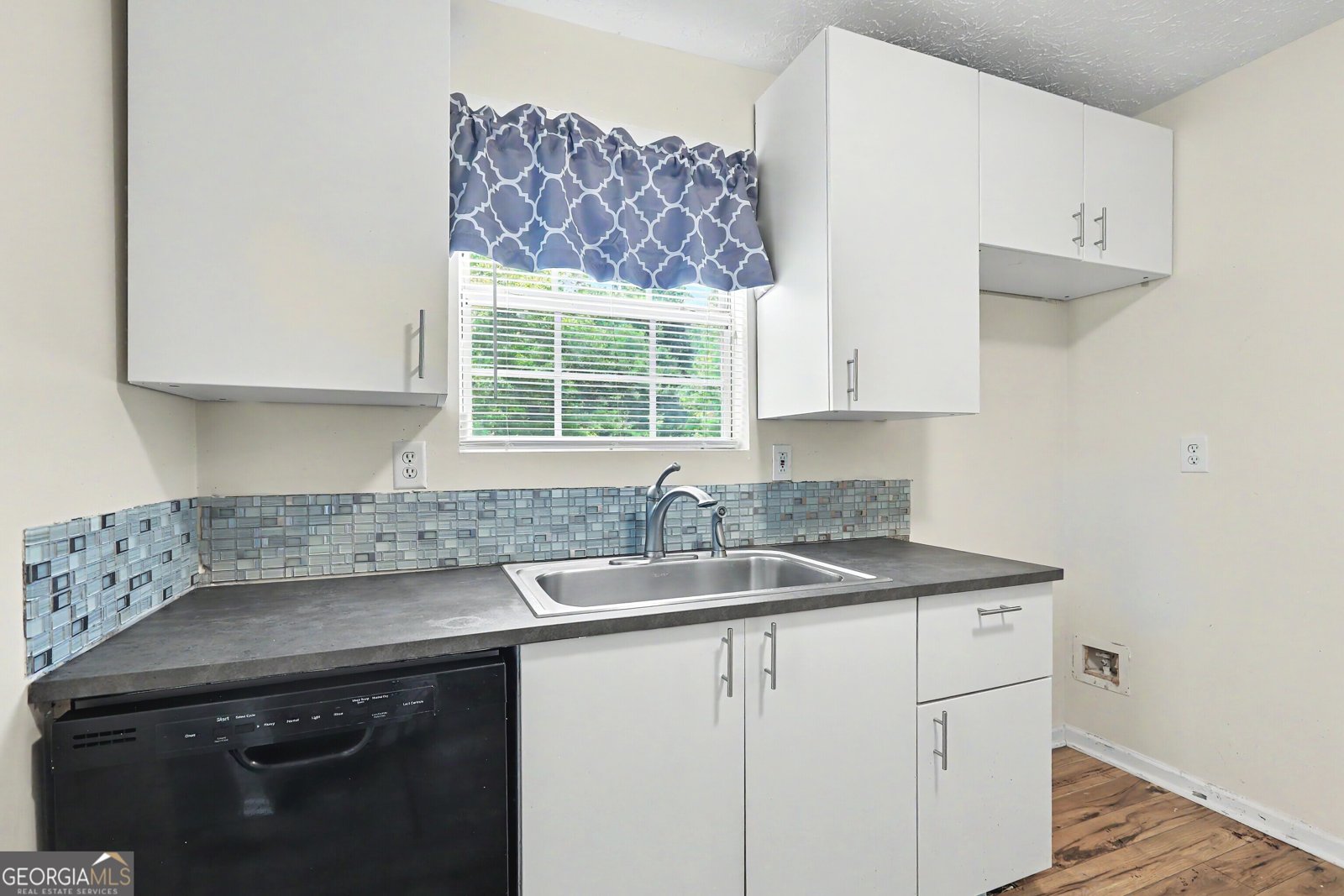 106 Claire Court Griffin - Photo 11