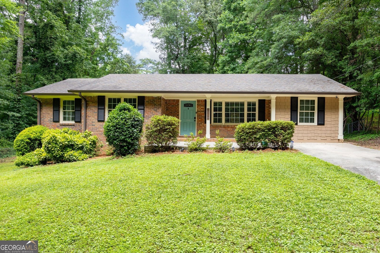 5936 Brookdale Lane Mableton - main photo
