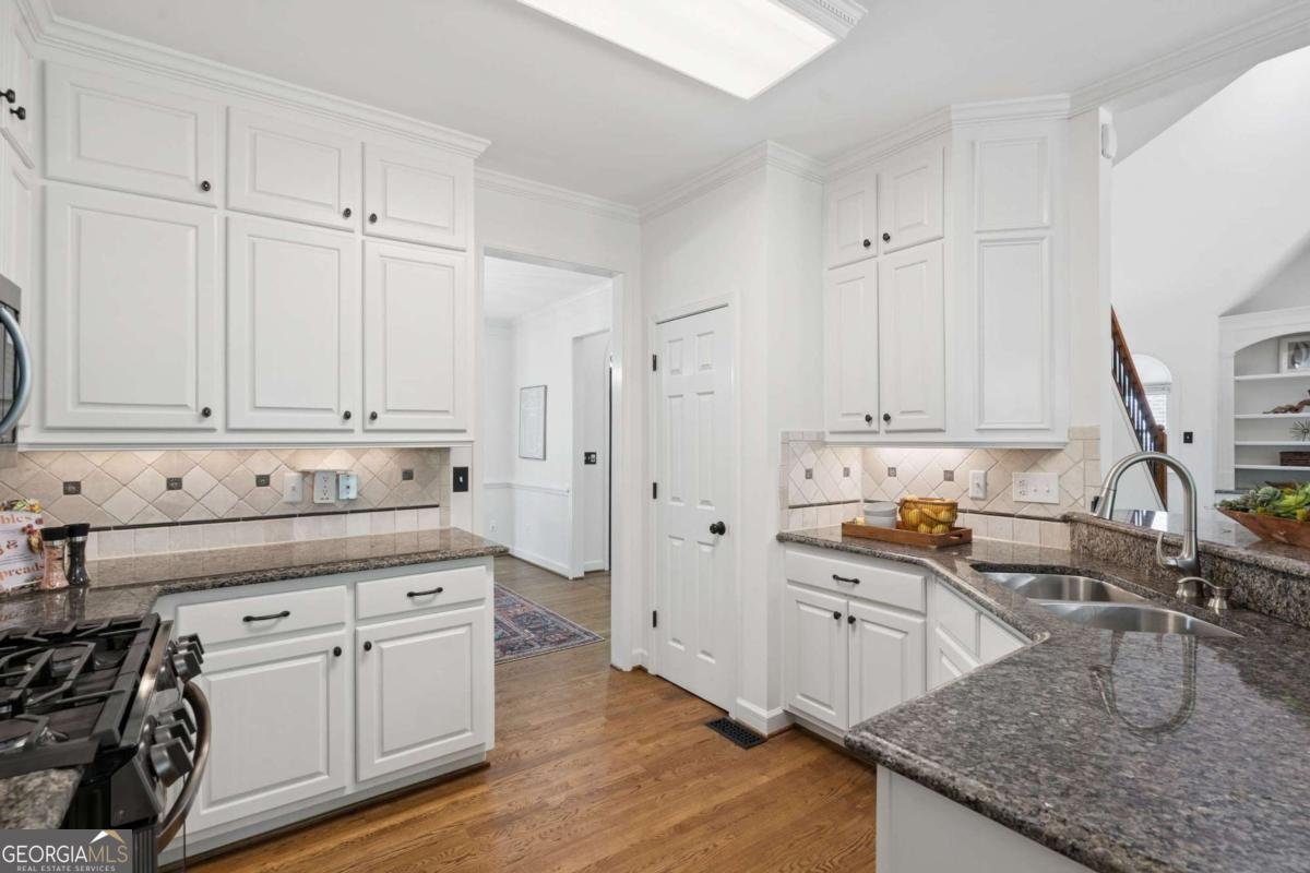 5145 Dorset Lane Suwanee - Photo 9