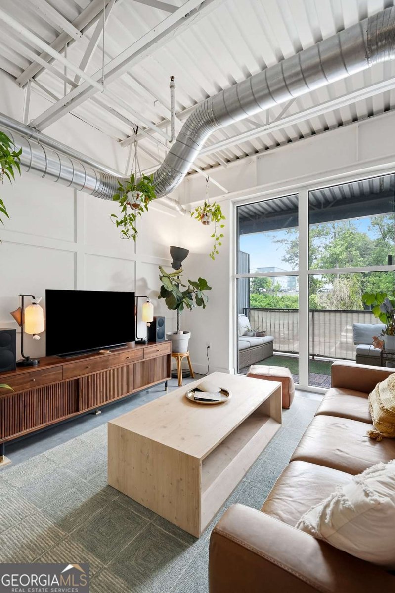 5200 Peachtree Road Atlanta - main photo