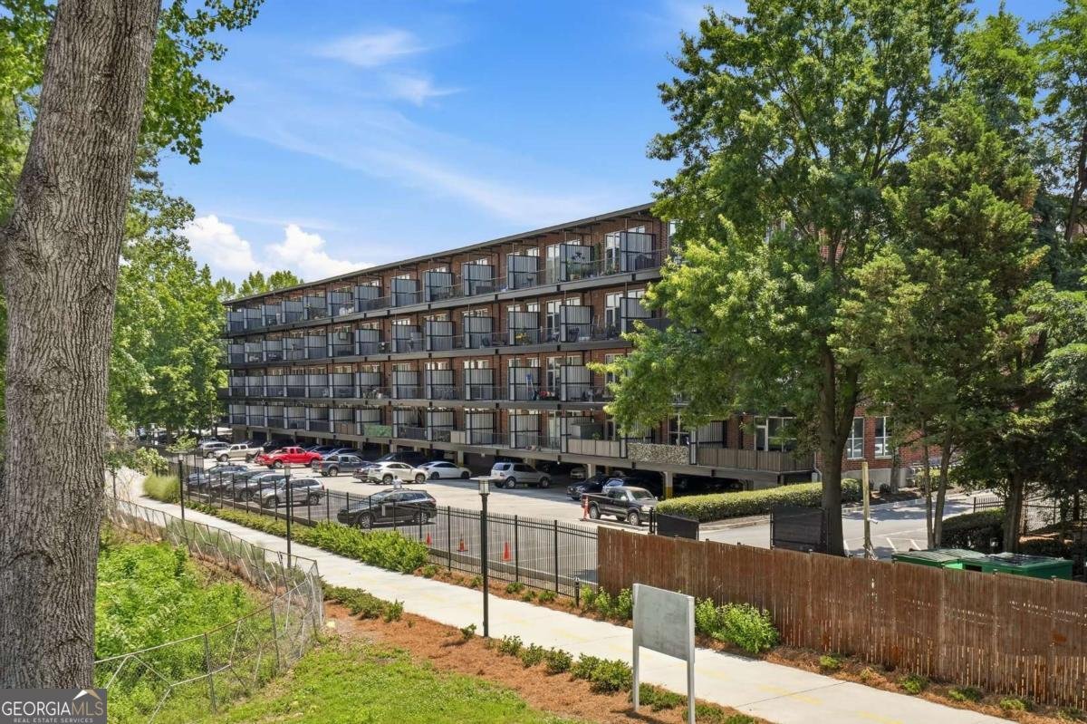 5200 Peachtree Road Atlanta - Photo 31