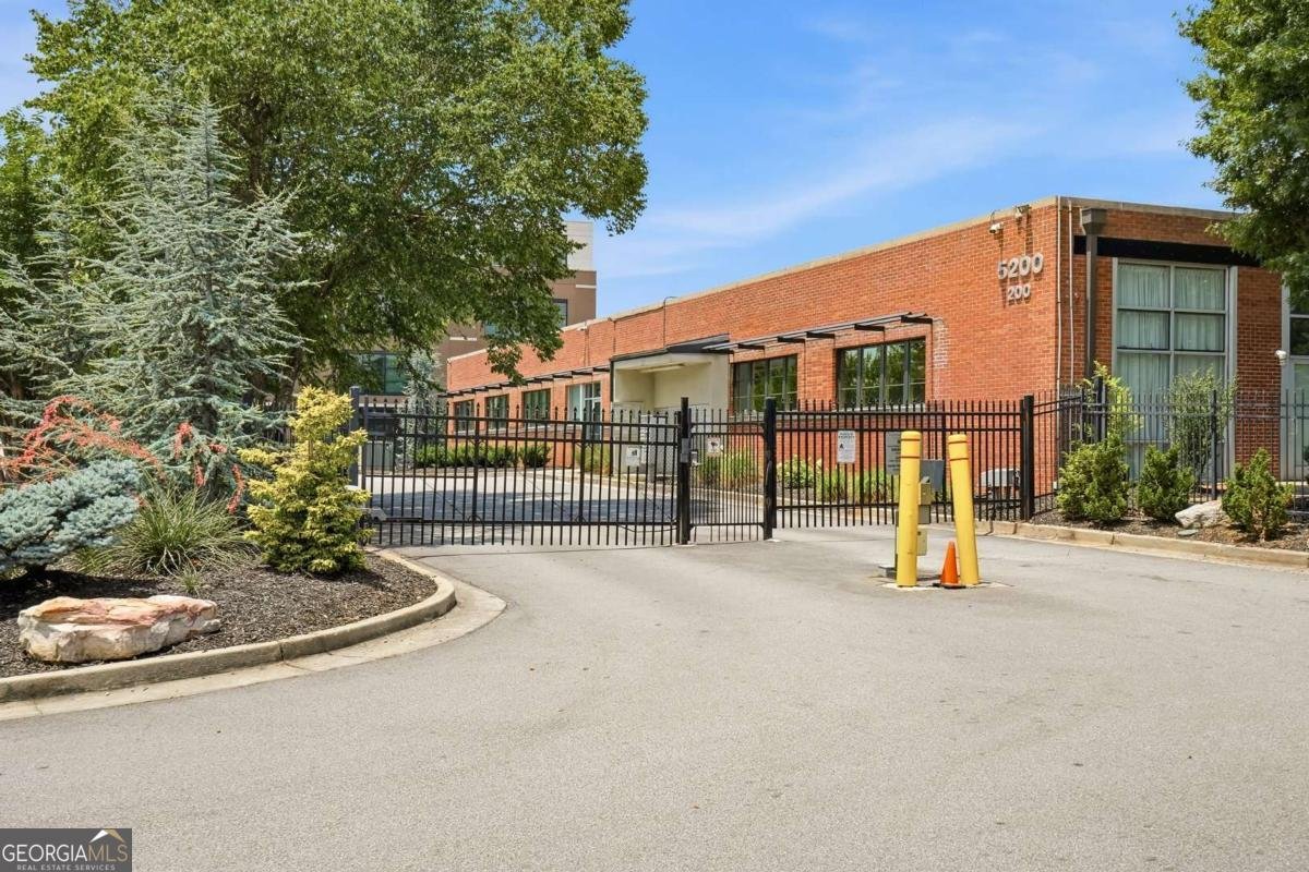 5200 Peachtree Road Atlanta - Photo 35